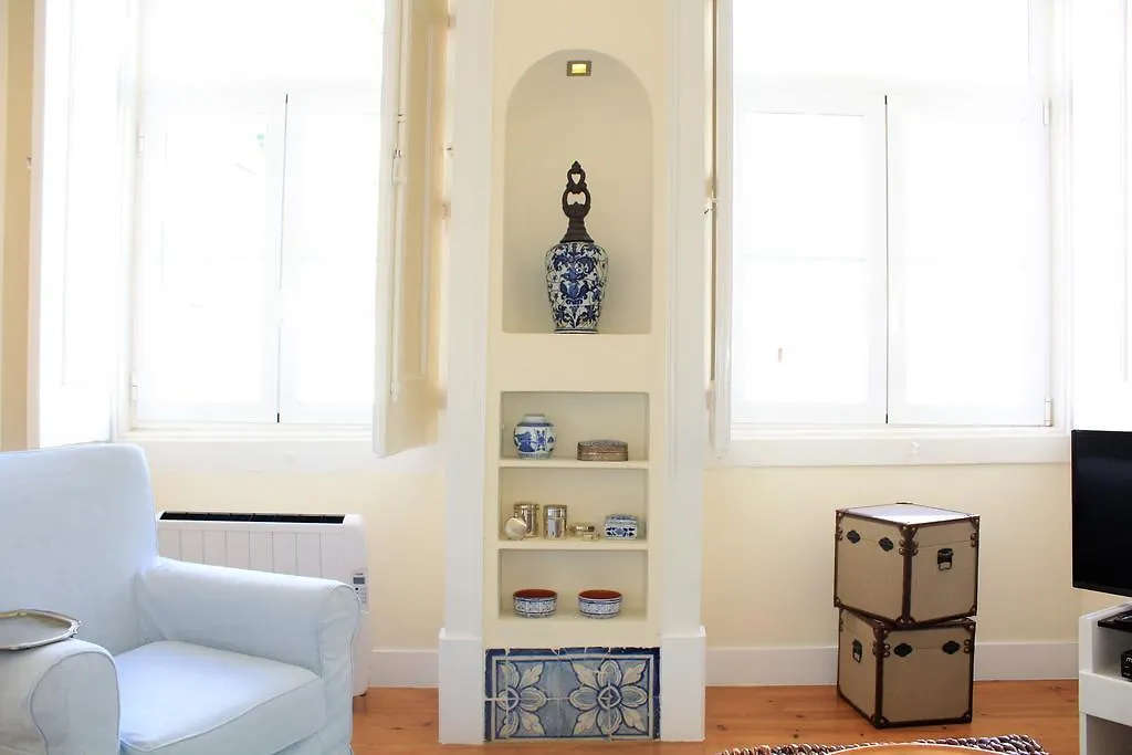 Charming Duplex- Principe Real Διαμέρισμα Lisboa 0*,